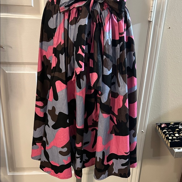 Camouflage Pink, Gray and Black Maxi Skirt! - Picture 12 of 16
